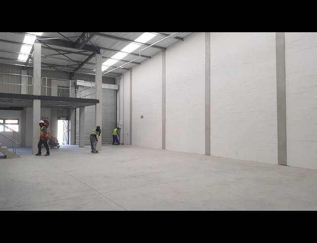 470M² FACTORY FOR SALE IN STIKLAND